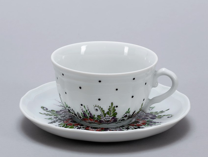 lubiana porcelana opole opolskie porcelana opolska chodzież bolesławiec wzór opolski opolskie dziouchy ręczniemalowane folklor kwiaty opole opolskie