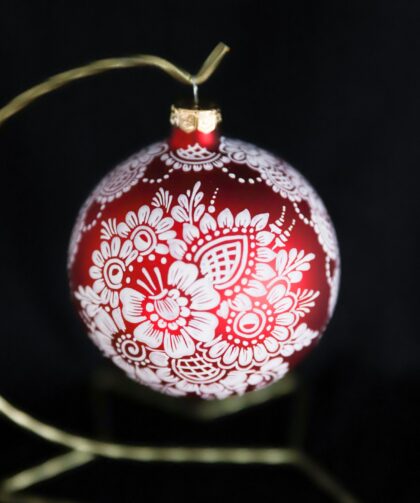Maroon bauble in the Opole pattern